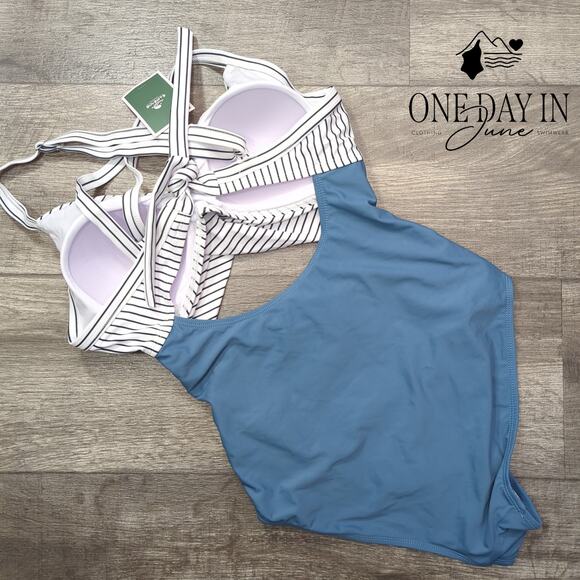 Eomenie Cross Front Cut Out One Piece Swimsuit Size M - Picture 7 of 7